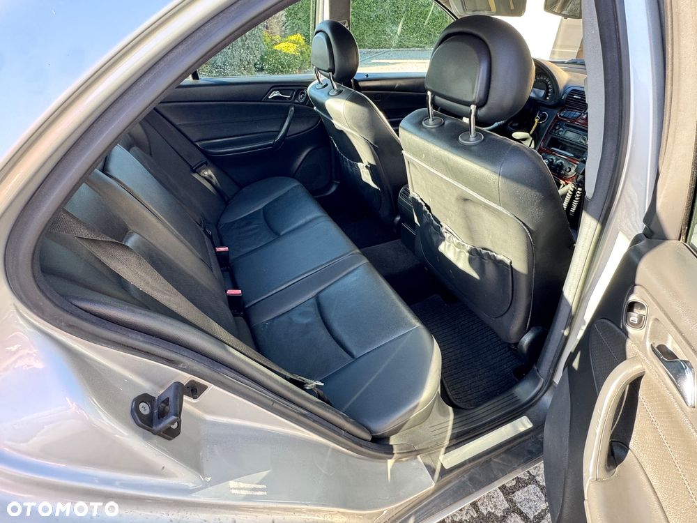 Mercedes-Benz Klasa C - 29