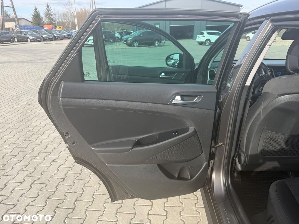 Hyundai Tucson blue 1.6 GDi 2WD Navi - 14