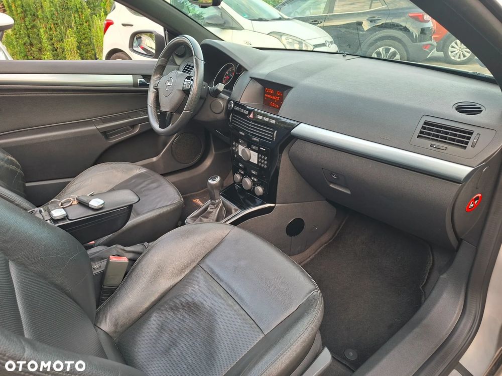 Opel Astra 1.8 Cosmo - 29