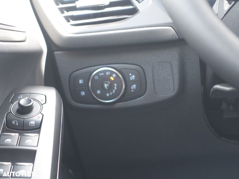 Ford Focus - 21