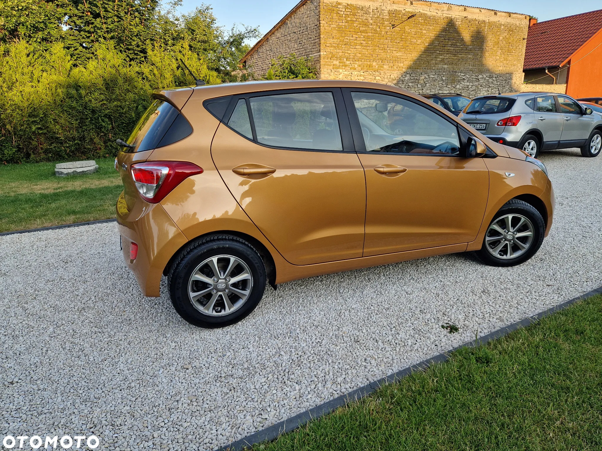 Hyundai i10 1.0 Fifa World Cup Edition - 36