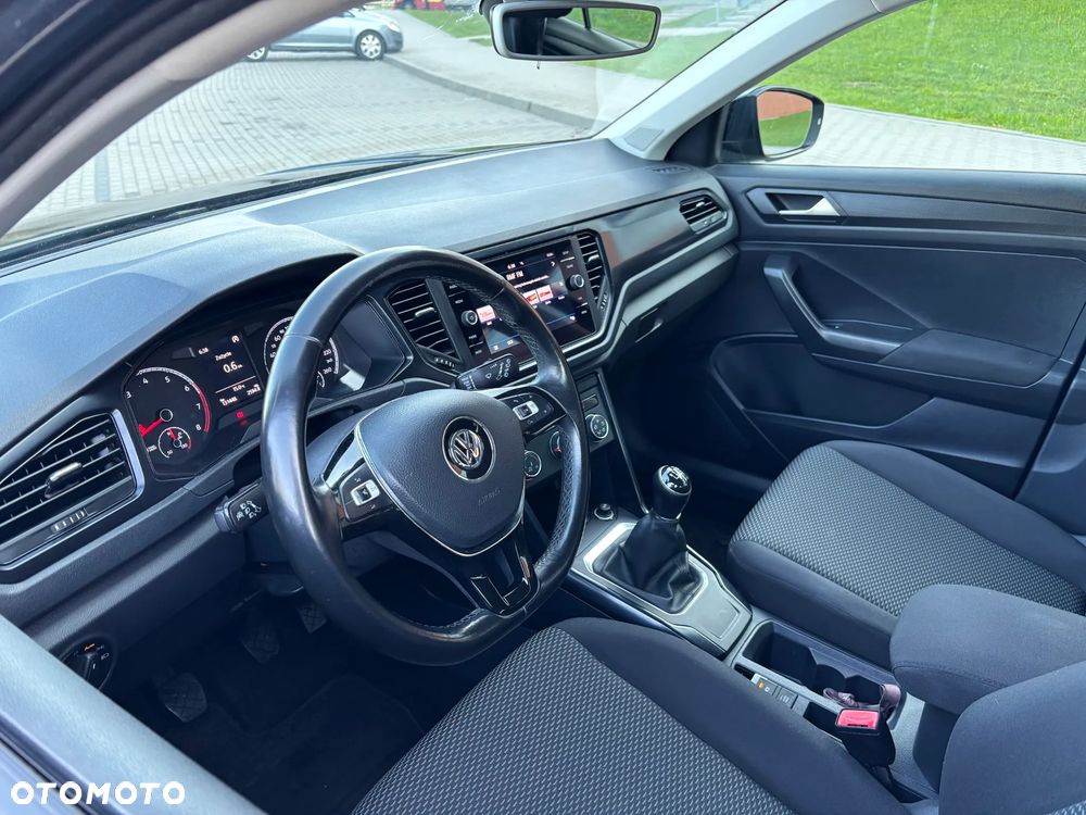 Volkswagen T-Roc - 7