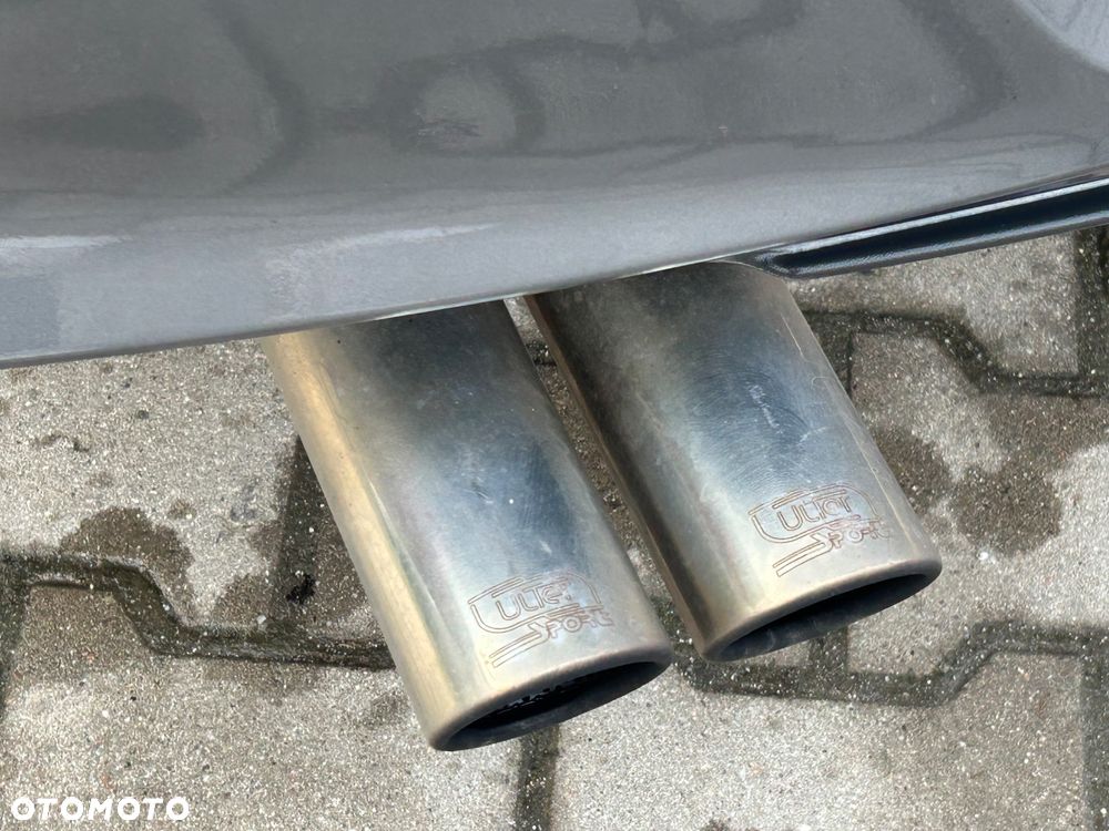 Opel Astra 2.0 T Cosmo - 22