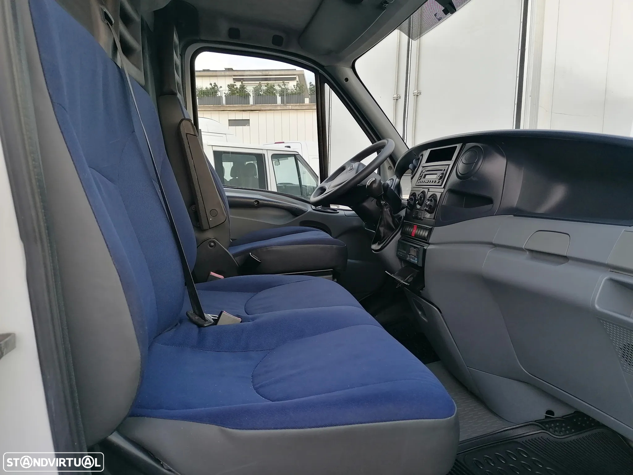 Iveco 35C13/FRIO - 11