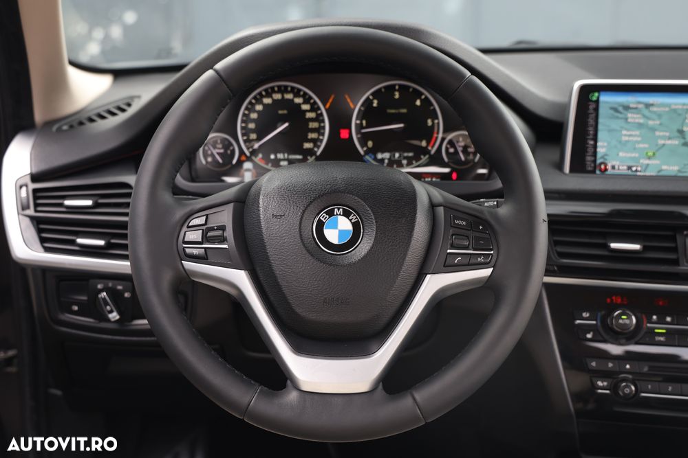 BMW X5 xDrive40d Sport-Aut. - 7