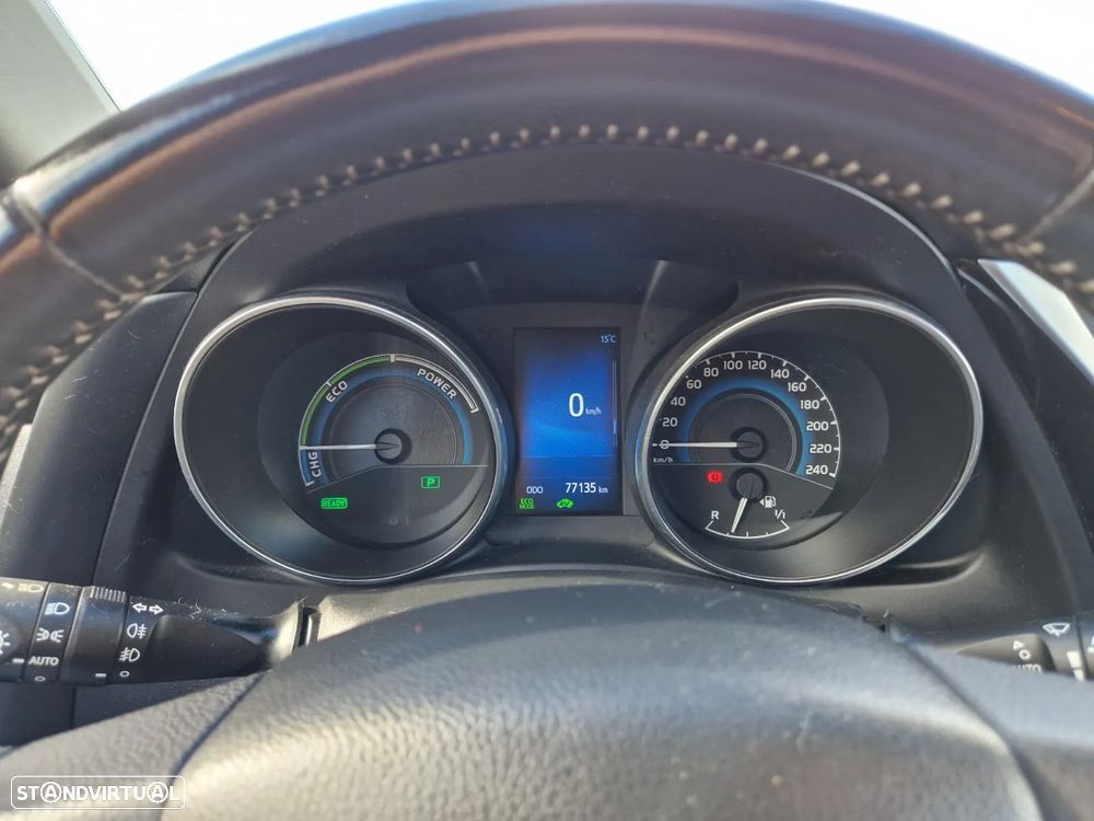 Toyota Auris 1.8 HSD Comfort +P.Sport+Navi - 6