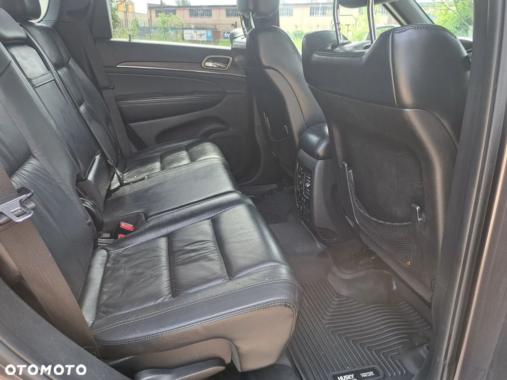 Jeep Grand Cherokee - 12