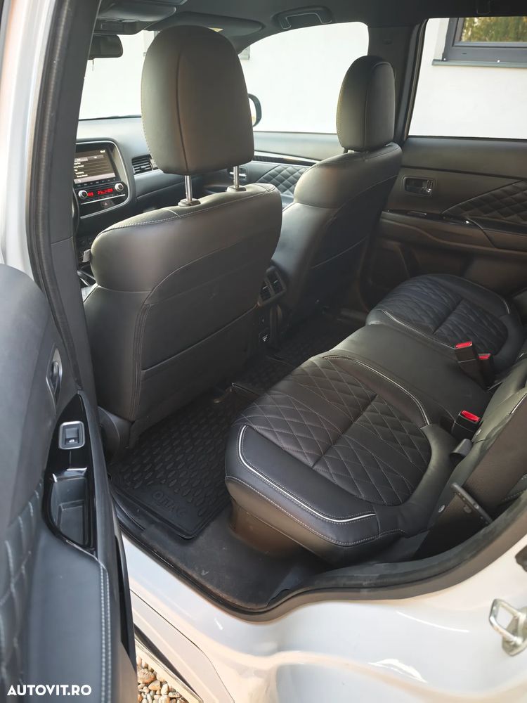 Mitsubishi Outlander 2.4 4WD Spirit+ - 16