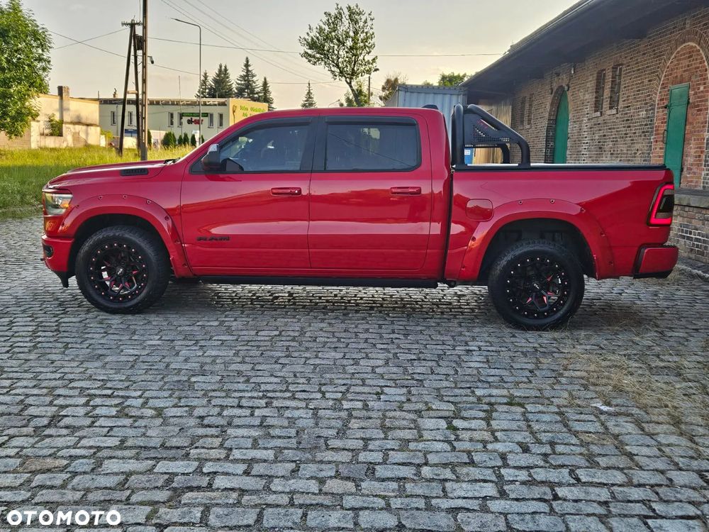 RAM 1500 Crew Cab Sport - 8