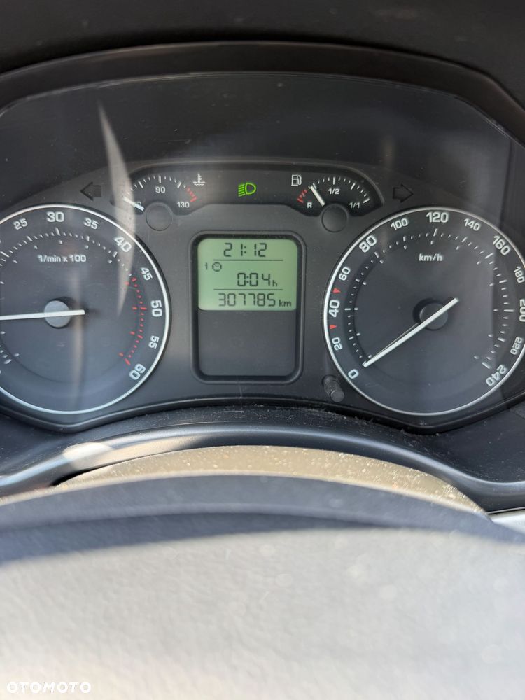 Skoda Octavia 2.0 TDI Ambiente - 9