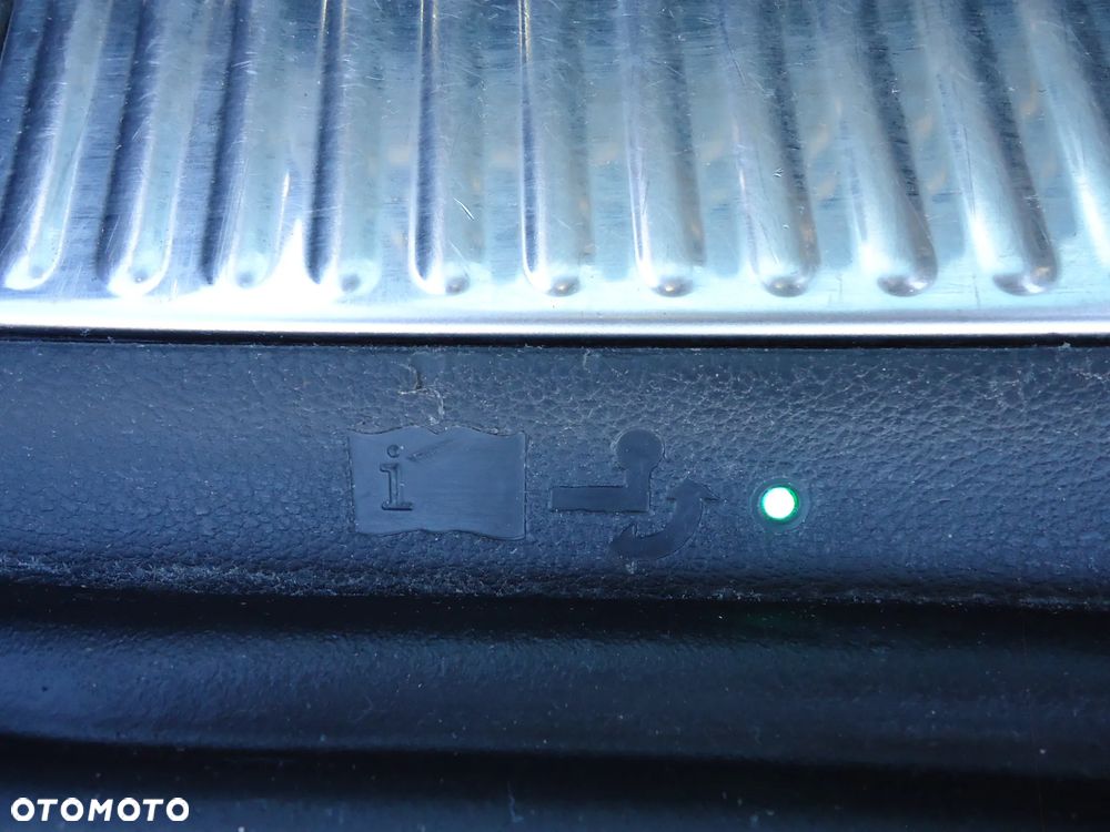 Skoda Superb 2.0 TDI DSG Ambition - 13