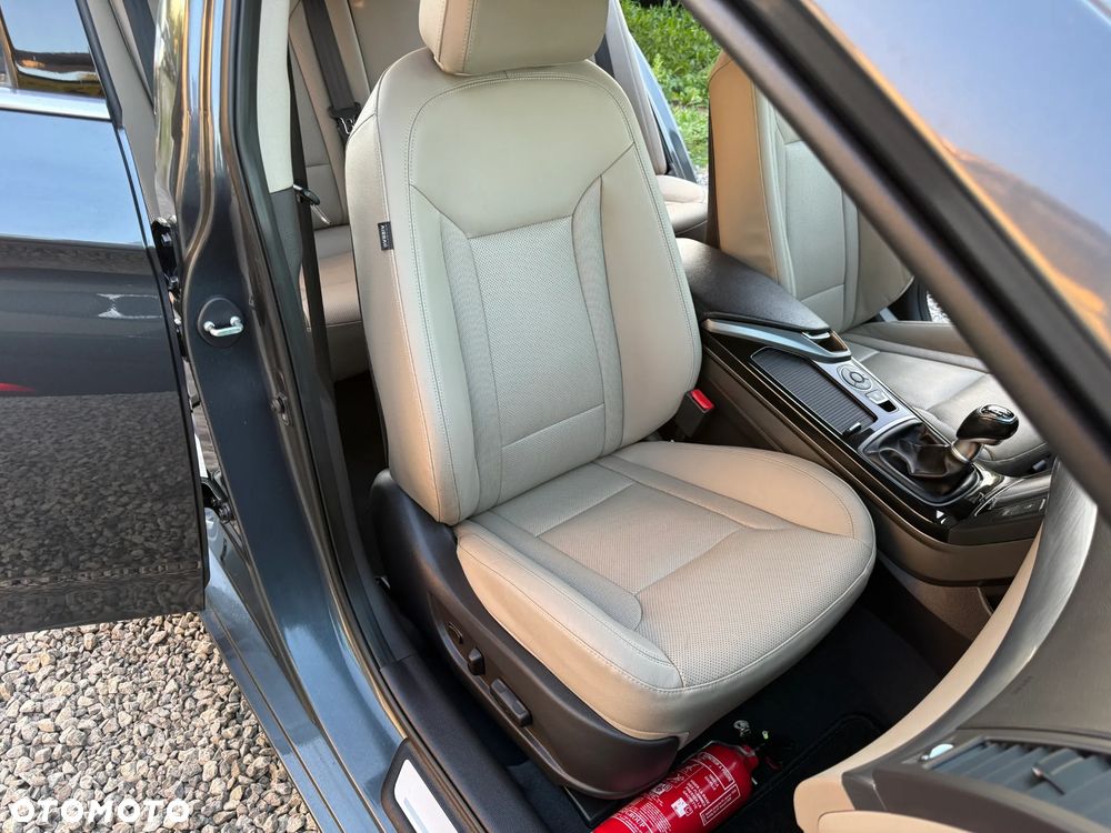 Hyundai i40 Kombi 1.7 CRDi Premium - 22