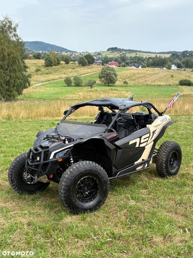 Can-Am Maverick - 12