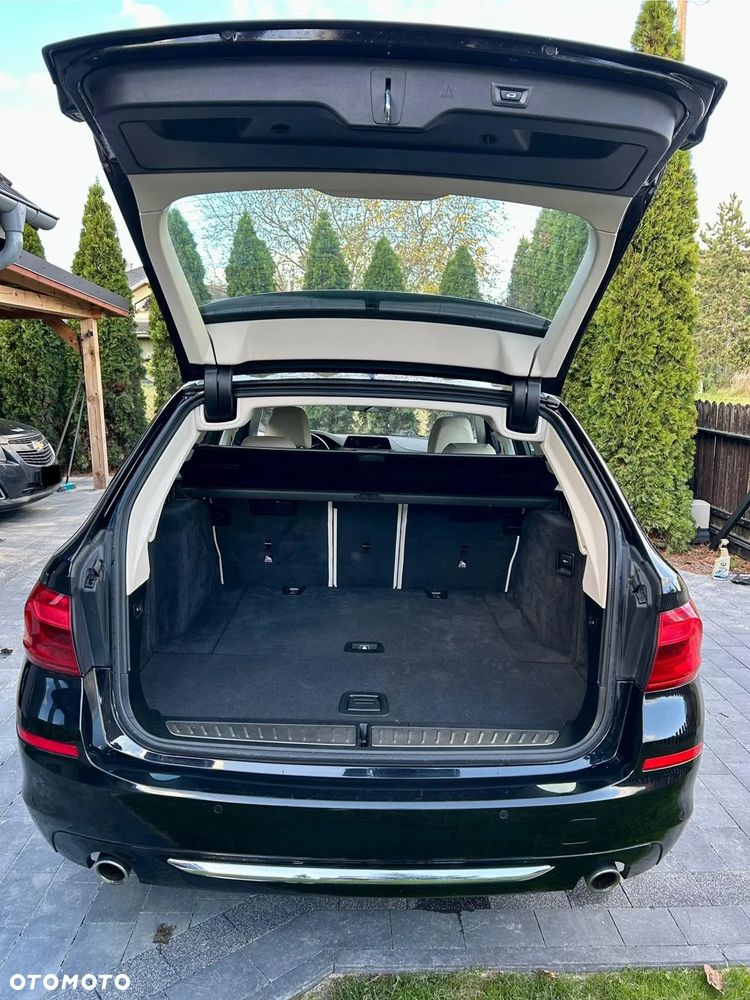BMW Seria 5 520d xDrive Luxury Line - 22