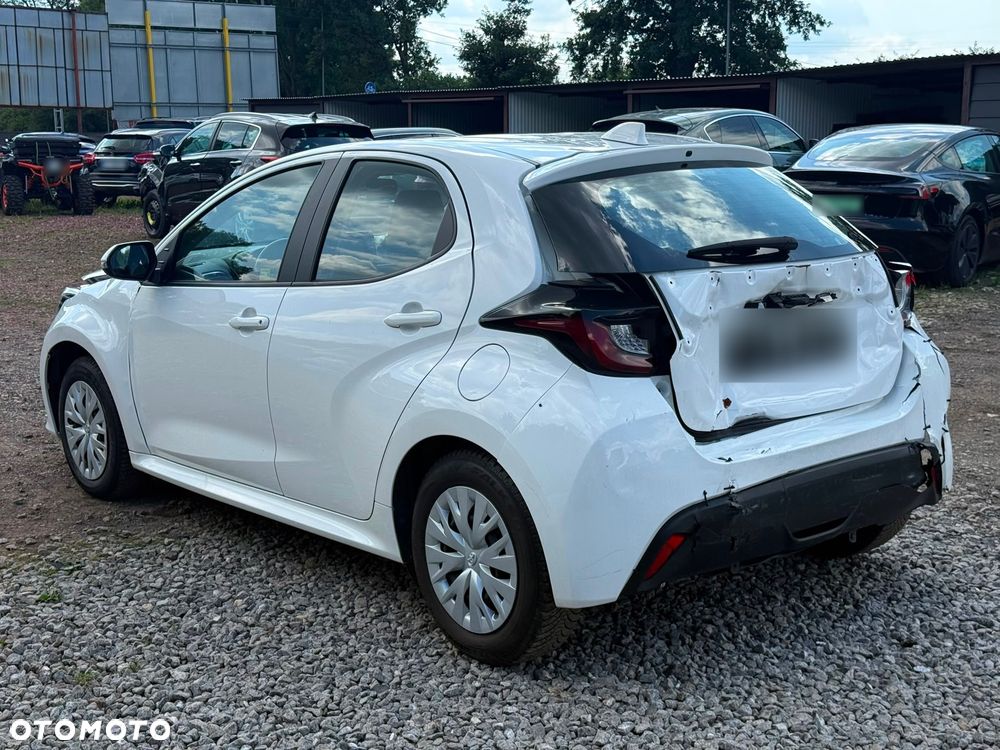 Toyota Yaris 1.0 Active - 11