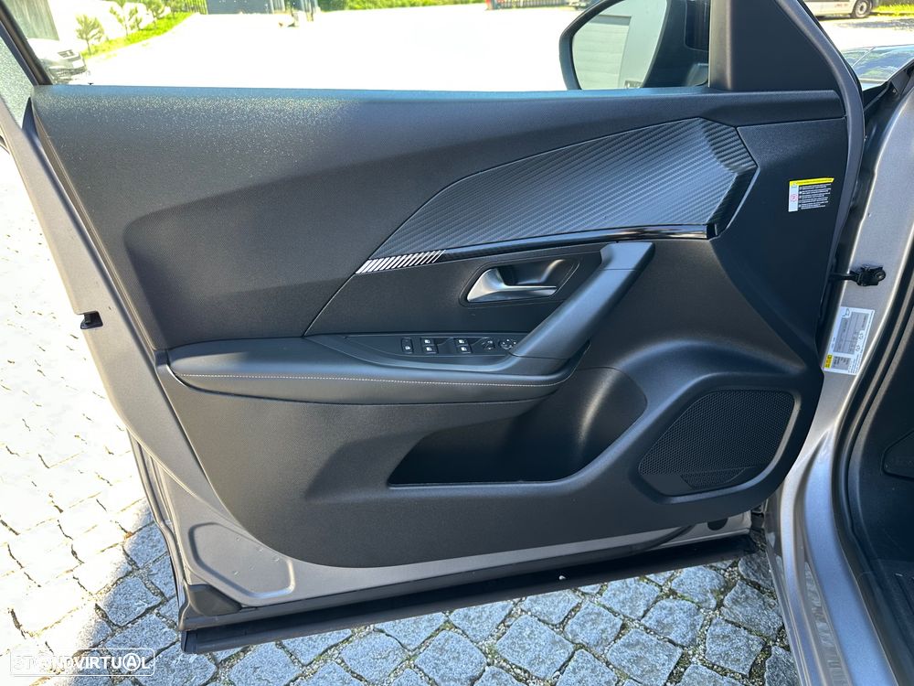 Peugeot 2008 1.2 PureTech Allure - 5