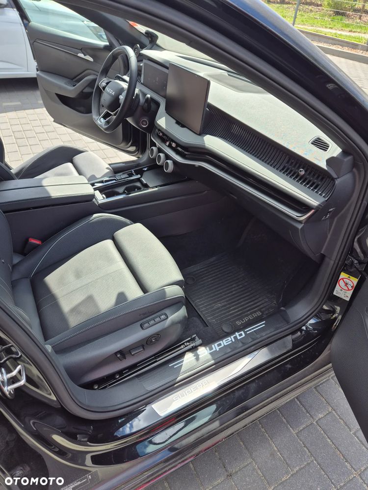 Skoda Superb 2.0 TSI Sportline DSG - 8