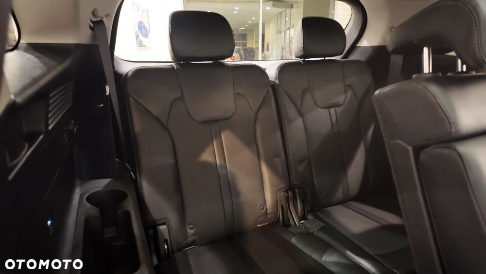 Kia Sorento - 34
