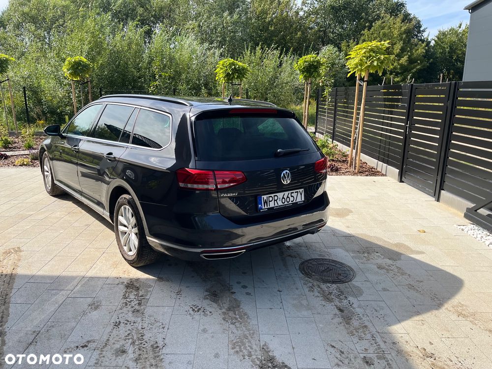 Volkswagen Passat 2.0 TDI Elegance DSG - 3