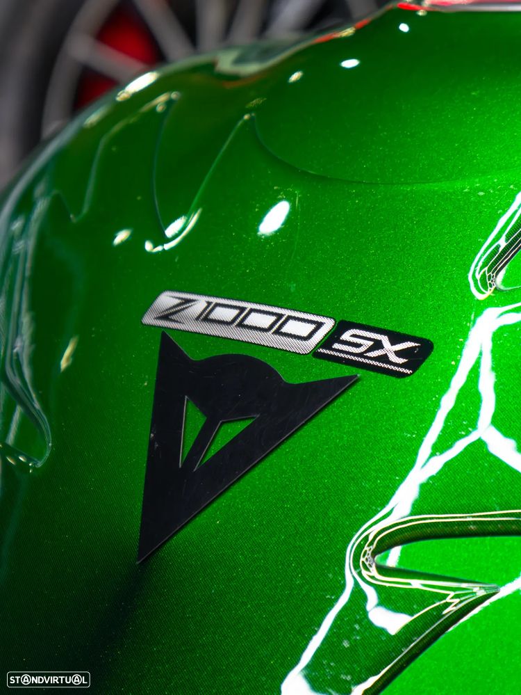 Kawasaki Z Z1000SX - 13