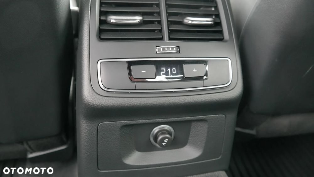 Audi A4 Limousine 35 TFSI mHEV S Line S tronic - 34