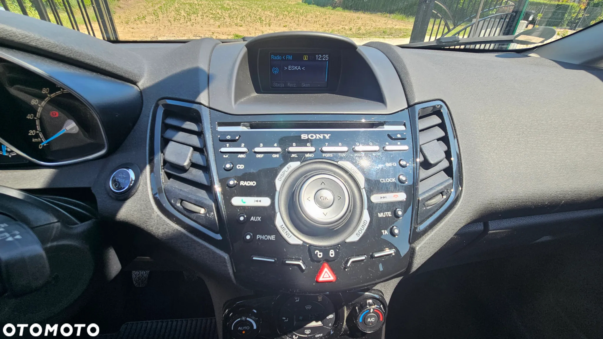 Ford Fiesta 1.0 Titanium - 16