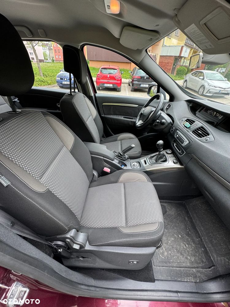Renault Scenic dCi 110 Xmod Paris - 17