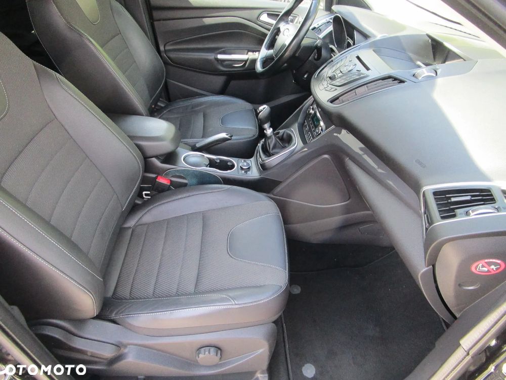 Ford Kuga 2.0 TDCi 2x4 Business Edition - 26