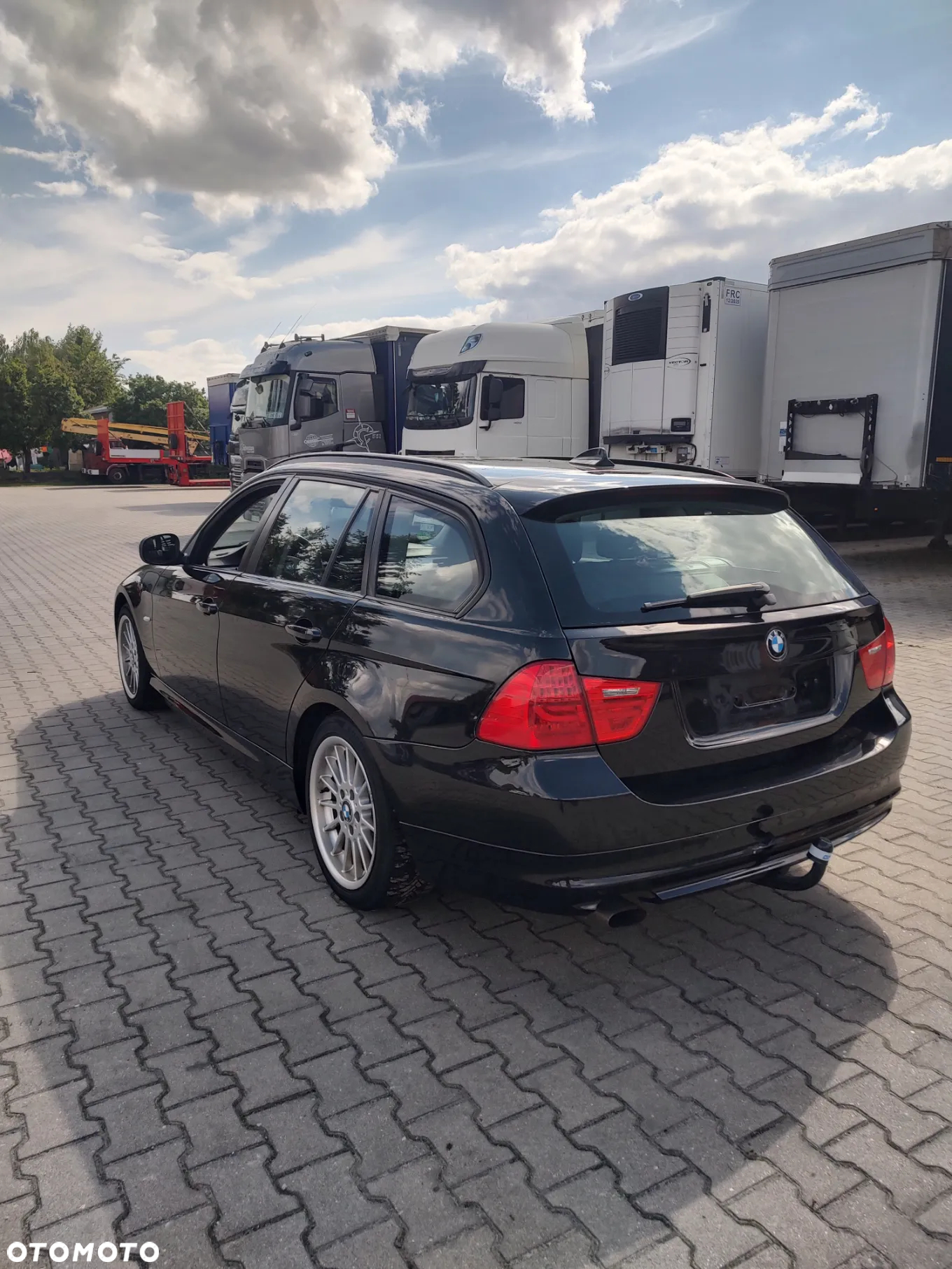 BMW Seria 3 318i Touring Edition Exclusive - 4