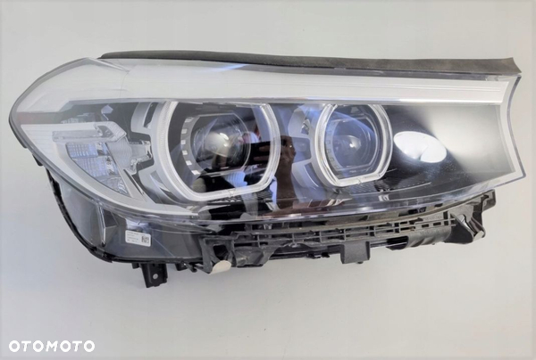 REFLEKTOR LAMPA BMW 6 GT G32 FULL LED PRAWA