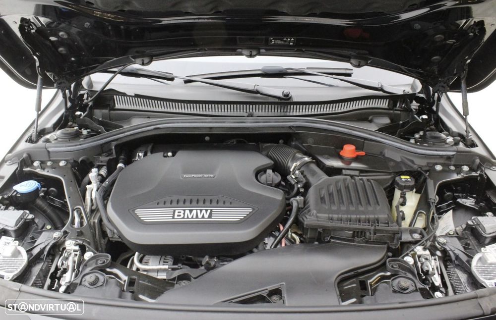 BMW 116 d Line Sport — fotografia 9