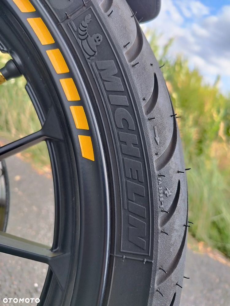 Yamaha MT - 15