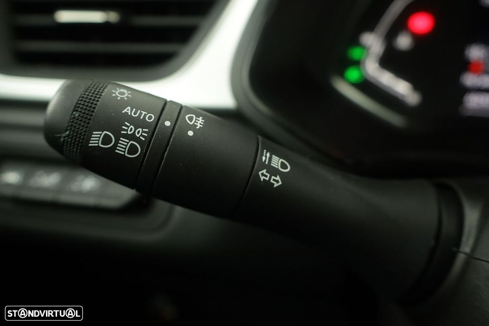 Renault Captur 1.0 TCe Techno Bi-Fuel - 17