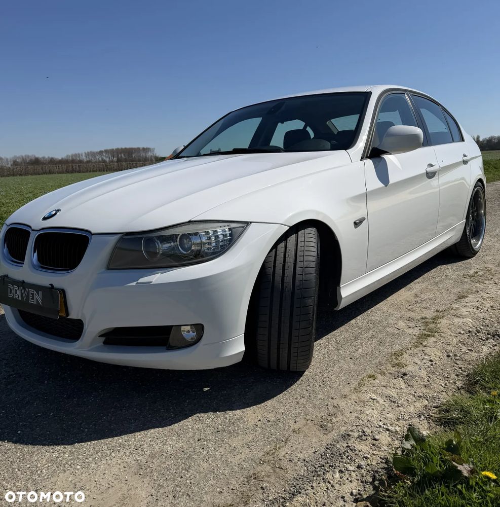 BMW Seria 3 320d - 6