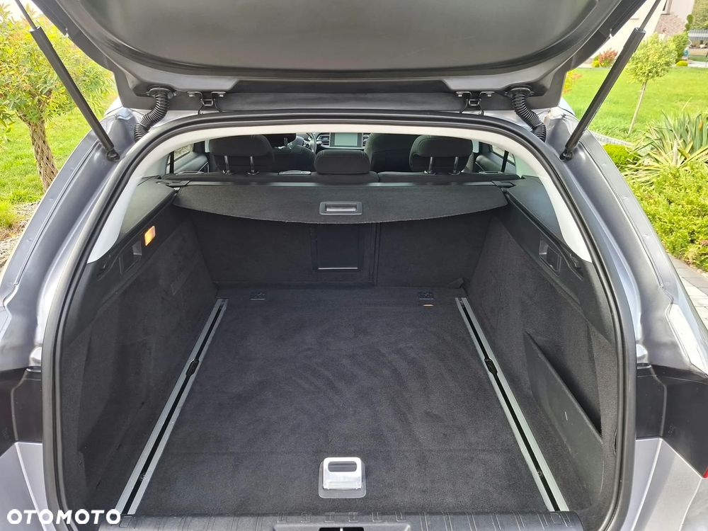 Peugeot 308 - 33