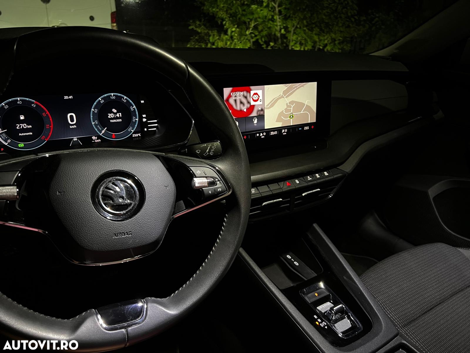 Skoda Octavia Combi 2.0 TDI DSG Ambition - 10