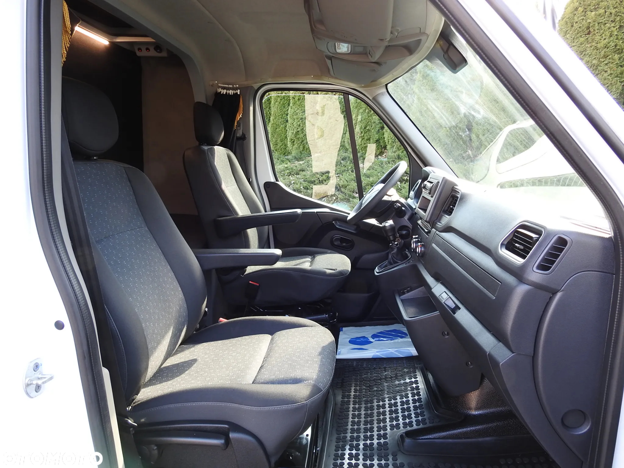 Opel MOVANO PLANDEKA 10 PALET WEBASTO TEMPOMAT KLIMATYZACJA LEDY PNEUMATYKA 165KM [ 268037 ] - 31