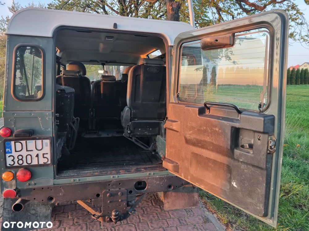 Land Rover Defender 2.2 TD4 SE - 25