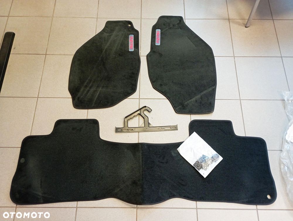 DYWANIKI Isuzu D-max I  Oryginalne Nowe