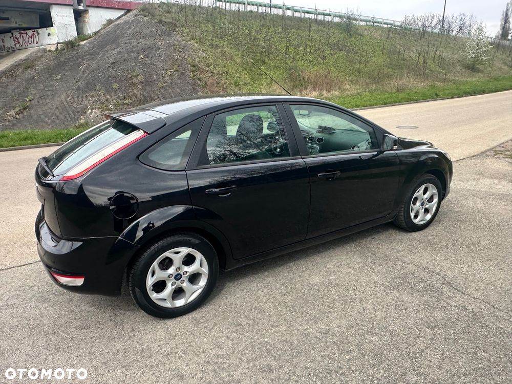 Ford Focus 1.8 Titanium - 10