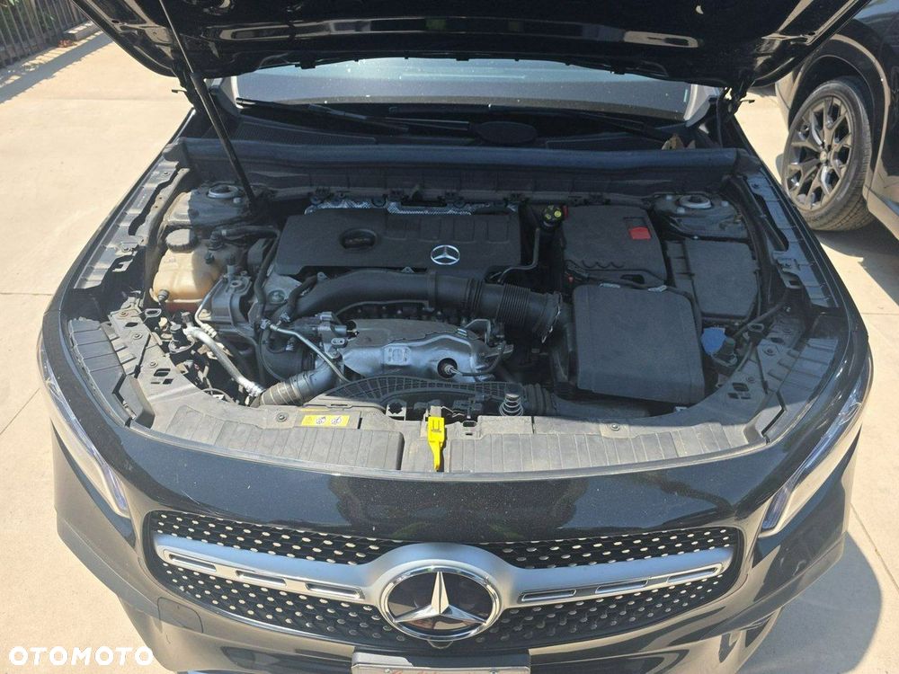 Mercedes-Benz GLB 250 4Matic 8G-DCT AMG Line - 11