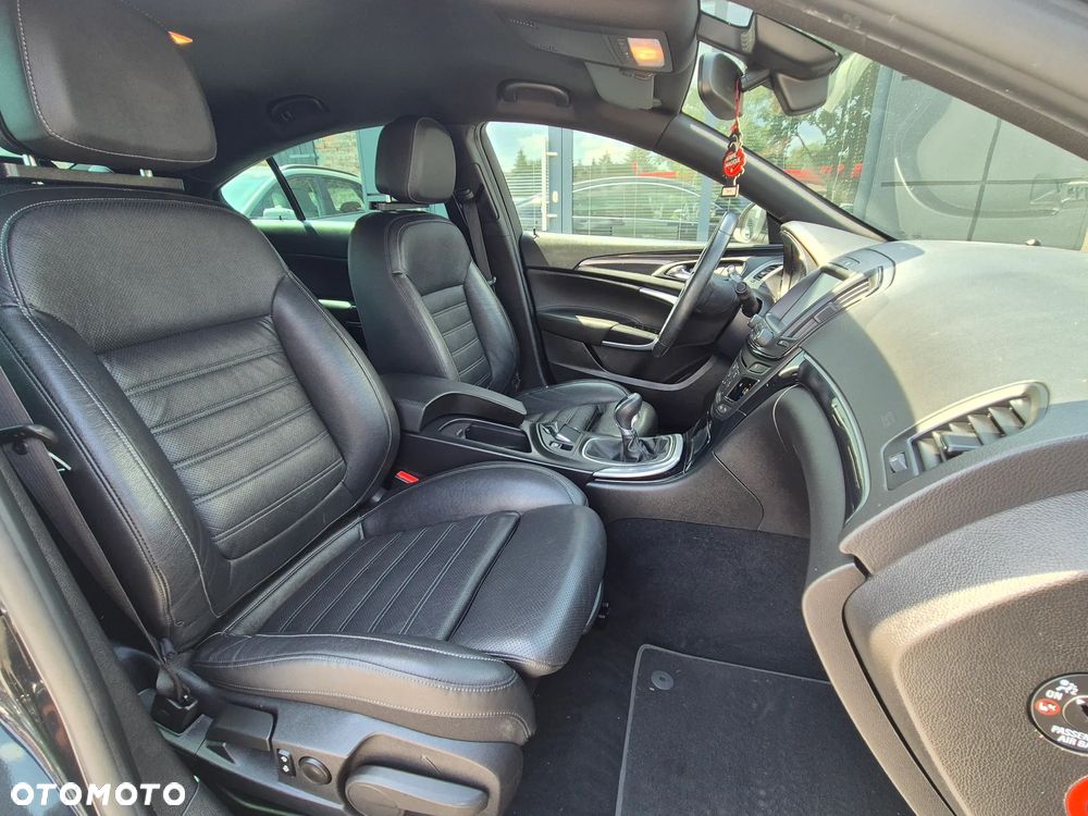 Opel Insignia 1.4 T Cosmo S&S - 33