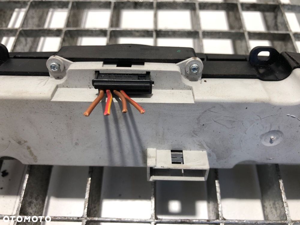 PANEL PRZEŁĄCZNIK AWARYJNYCH  VW CRAFTER 30-35 Autobus (2E_) 2006 - 2016 2.5 TDI 80 kW [109 KM] - 4