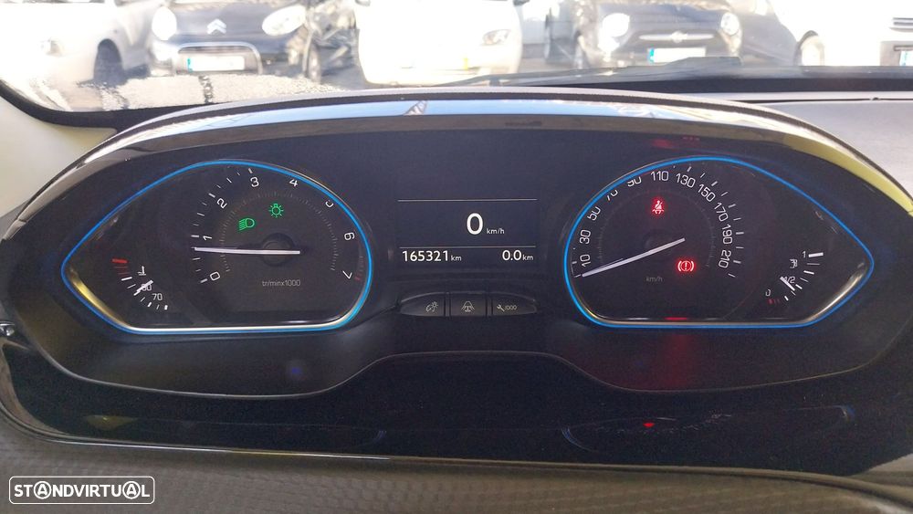 Peugeot 2008 1.2 VTi Allure - 7