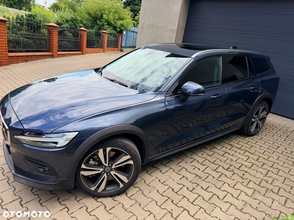 Volvo V60 Cross Country B5 B AWD Plus - 12