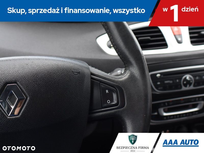 Renault Scenic - 17