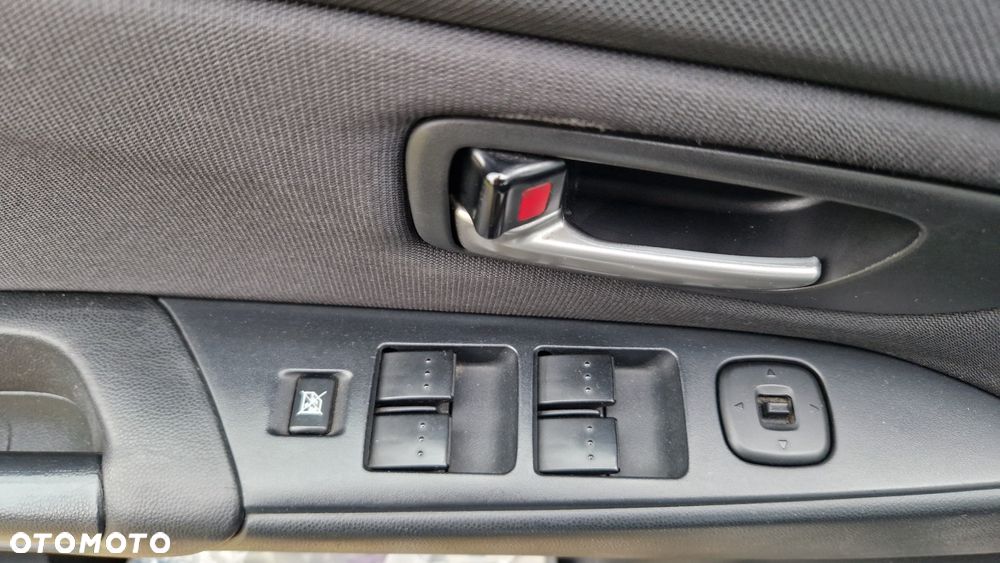 Mazda 3 1.6 Sport Exclusive - 16