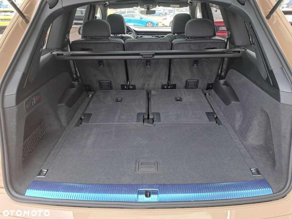 Audi Q7 - 11