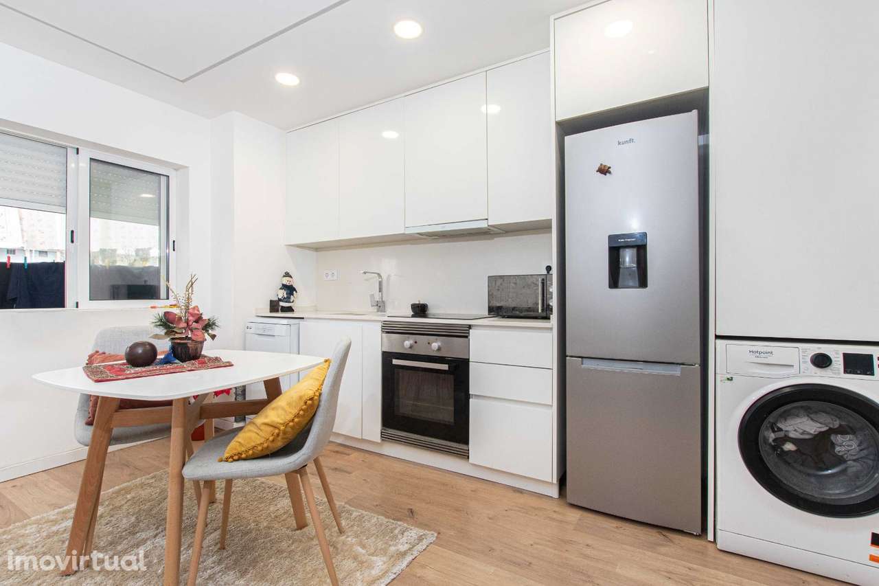 Apartamento T1 totalmente remodelado  Serra das Minas - Grande imagem: 2/16