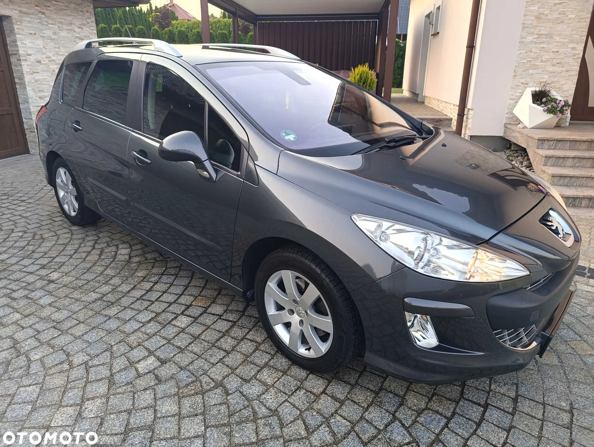 Peugeot 308 HDi FAP 140 Platinum - 4